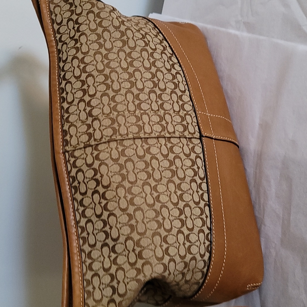 Coach Signature Jacquard and Leather Hobo - Picture 3 of 14